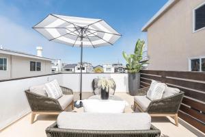 Remodeled 2Br One House From Beach Walk To Shops & Dining By Beachview Rentals