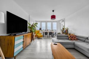 Warsaw Stadium - 7th Floor, Balcony - by Rentujemy