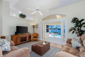 Lake View - amazing Lake view & outside wet bar