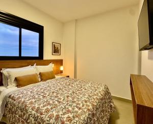 2-bedroom apartment, Home Office and panoramic view