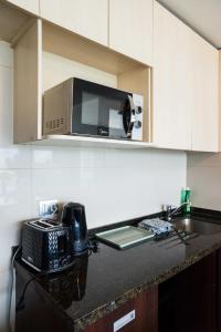 Modern Apartment in Las Condes near Mall & Park