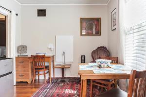 Serene Private Suite Patio Upscale Berkeley