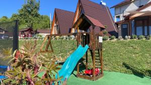 Cabanele Adyana&Raysa