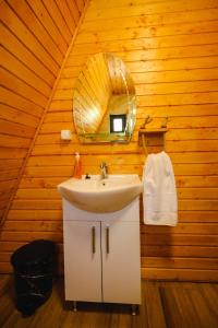 Cabanele Adyana&Raysa