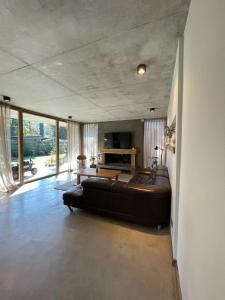 Casa Cami - Casa en Bosque Peralta Ramos Para 6 PAX Con parrilla - Hola Sur