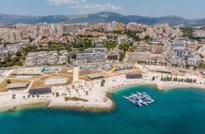 Golden Luxury Apartment