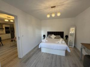 Charming Seaside Flat