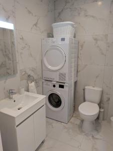 Marinas Edge Apartment Sea View