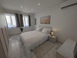 Marinas Edge Apartment Sea View