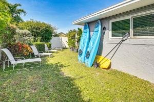Near 5th Ave & Beach! Family-Friendly Naples Home