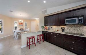 Orchid - Great Location with Tiki Hut and Bikes