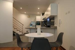 La Paz Stay 1BR w Balcony in Premium Miraflores by Wynwood House