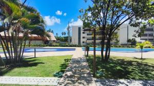 Atlântico Carneiros - Pé na areia próximo da Igrejinha