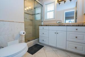 Spacious 3Br W Oceanview Patio, Steps To 35Th St Beach By Beachview Rentals