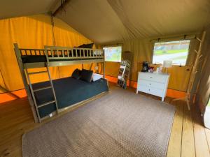 Your Peaceful and Cozy Lakeside Glamping Hideaway