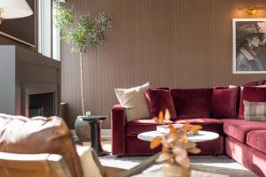 The Chestnut - Brand New Rooftop Skyline Views