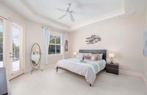 Sunshine-Quiet Cape Coral Neighborhood - Tiki Hut