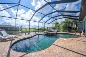 Tranquil Turtle - Vacation Rental Cape Coral with
