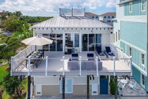 The Funky Fish Shack - Marina View with Boat Slip