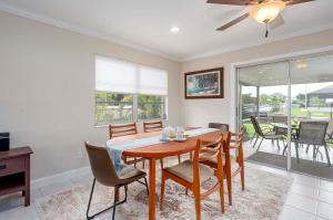 Vida Del Agua -Tarpon Point Area near to River