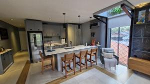 Praia Brava Apartment - 150 m MAR