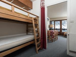 Appartement spacieux, accès direct aux pistes, balcon, accepte animaux - FR-1-502-391