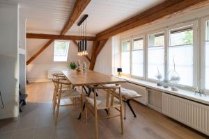 Little Nest -ganzes Loft Nähe Aarau,zwischen Seen und Schlössern, Hund