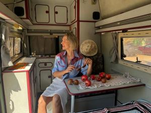 rent a Blue Classicss campervan MB100 verde - Algarve - Portugal