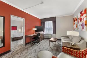 Best Western Plus Rose City Suites