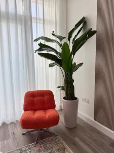 Stylish New 1-BDR Apartment, Great for Families