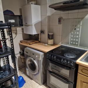 Double Room in a Shared Ground Floor Apartment