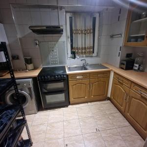 Double Room in a Shared Ground Floor Apartment