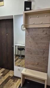 Cozy apartment in the center of Belgrade - living room, bedroom and bathroom