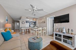 Island Sunrise 264 by Youngs Suncoast