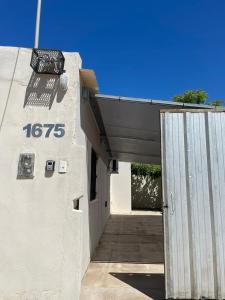 Apartment with garage, for 4 people, 3 blocks from the Hospital