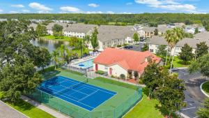 2730 Club Cortile Circle Apt. B