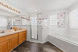 4817 Cumbrian Lakes Drive