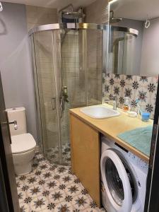 7th floor bright penthouse in quiet pedestrian