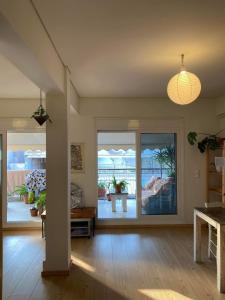 7th floor bright penthouse in quiet pedestrian