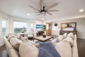 Luxury Oasis Valley Views Gameroom Villa