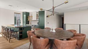 411 Spruce Peak Stowe Mountain Resort New Treehouse unit Ski in Ski out 4 bed sleeps 12