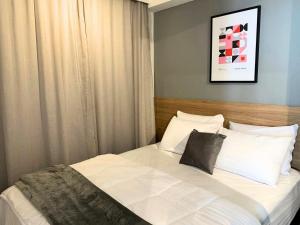 Apartamento Vila Olímpia – Piscina, Academia e Varanda | by Housi