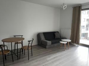 Żurawie II Popiełuszki by Alqueen Apartments