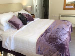 Superior Double Room room in Three-Cranes