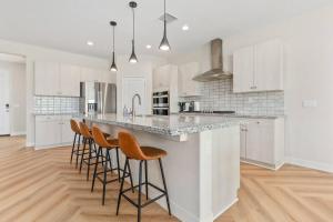 Queen of the Desert - 7br Pool home festivals