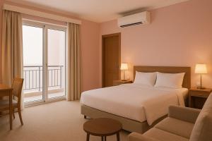 Grande Rosaline Hotel