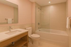 Grande Rosaline Hotel