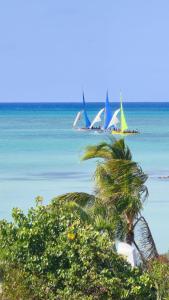 Charming Seafront Duplex - Seaview & Beach Access