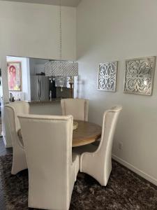 Beautiful 2 Bedroom 2 Bathroom Condo