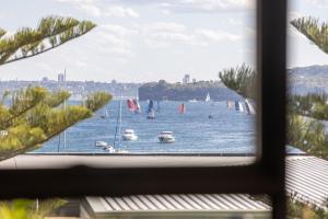 120 m2 - Water View - Manly Central - 2 Bed 2 Bath & More